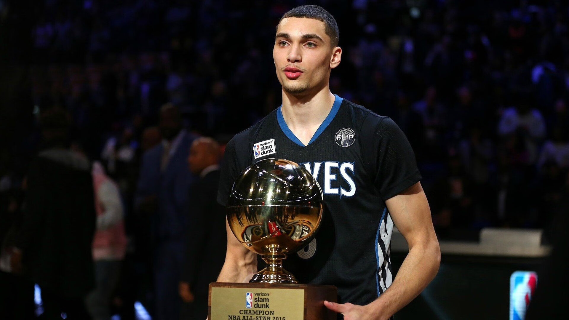 《ApexLegends》“极夜突袭”地图全面升级，战术层出不穷！